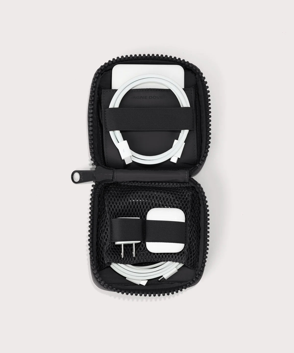 Arlo Tech Organizer in Onyx, Small